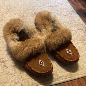 Women's Tan Fur-Lined Slippers